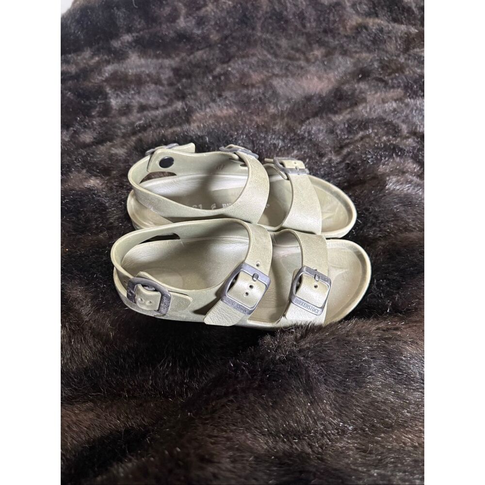 Birkenstock Milano Big Buckle High Shine Green  Sandal Size 31 US 13 kids